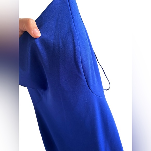 One-Shoulder Jersey Gown
La Femme - Picture 4 of 6